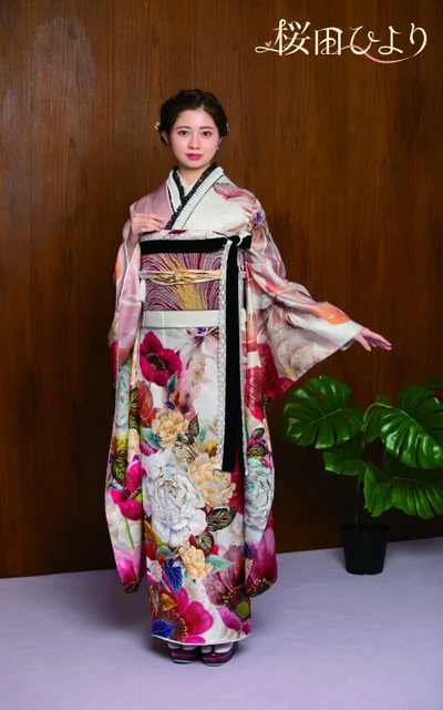 SH-011｜桜田ひよりの振袖コーディネート